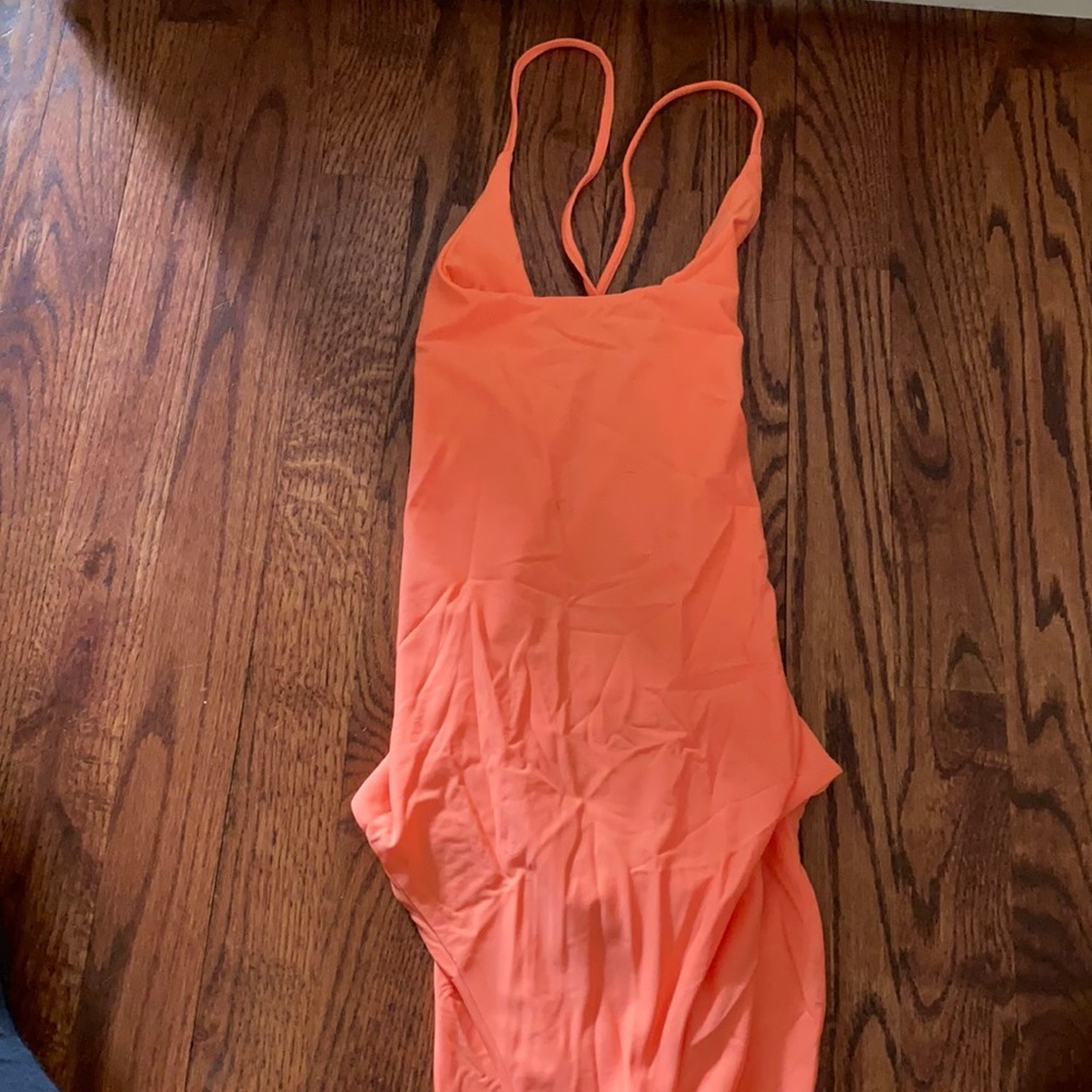Crisscross tie back bathing suit